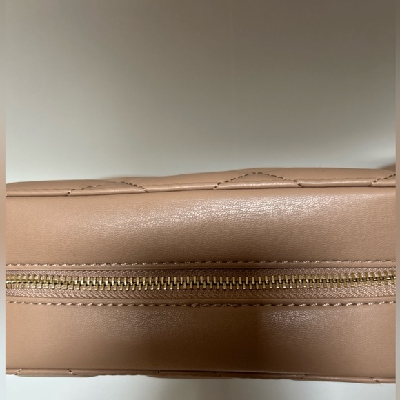 Valentino by Mario Valentino Camera Crossbody Bag NWOT - Picture 8 of 9